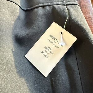 Signature by Larry Levine Black skirt size 10